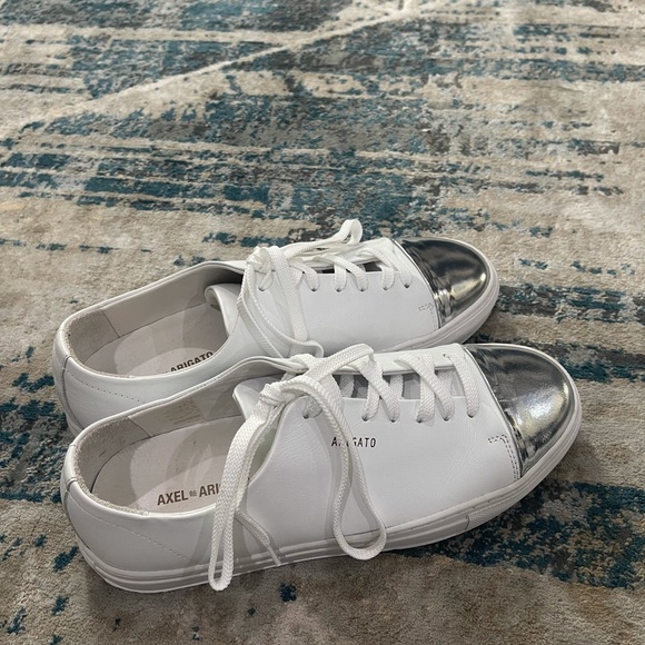 Alex Arigato white sneaker with silver in front - Picture 5 of 6